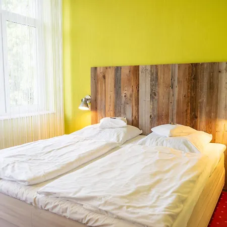 فندق Haus Martens 3*